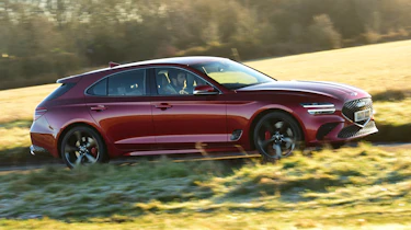 Genesis G70 Shooting Brake - side