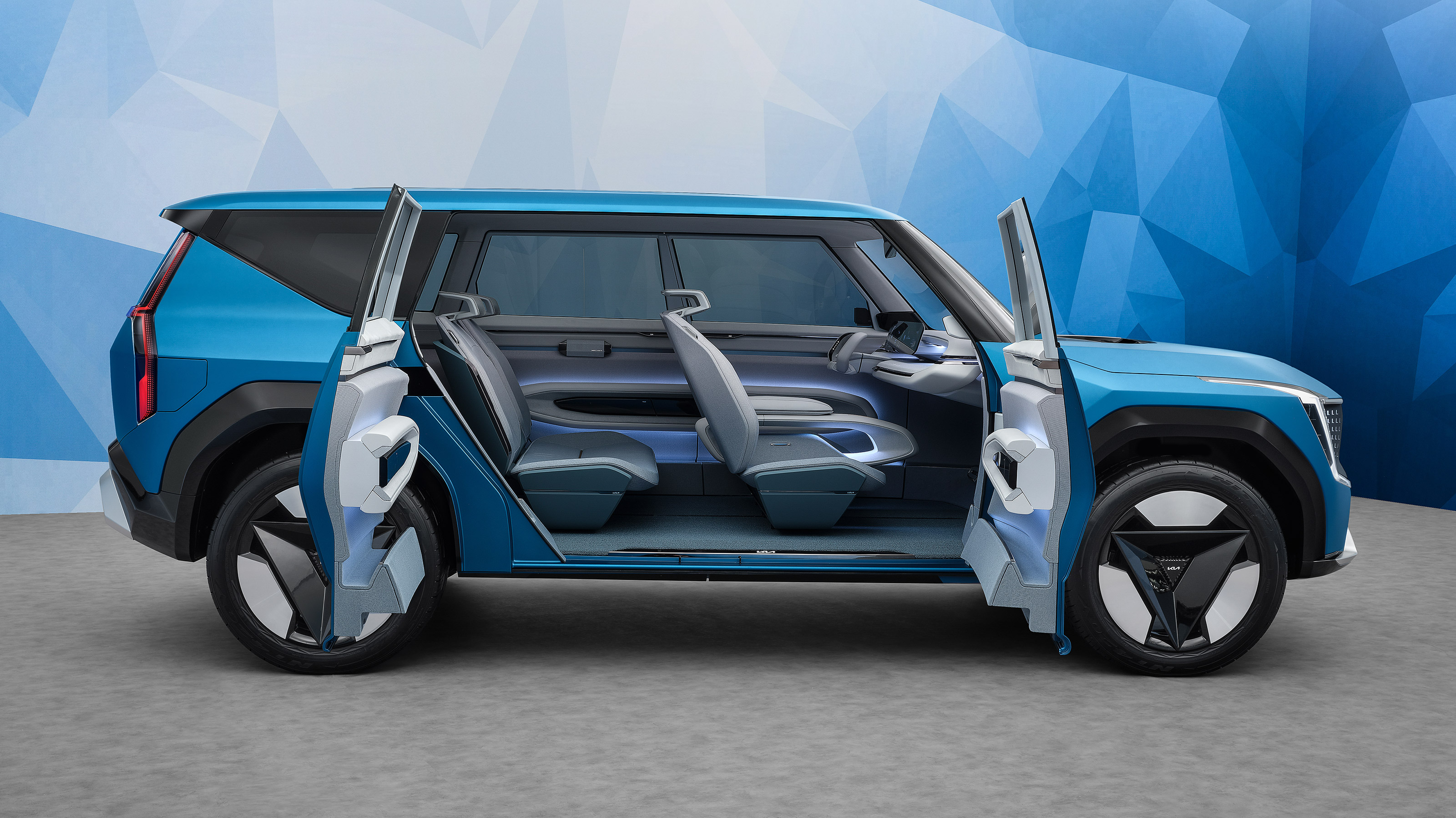 Kia Concept EV9 - side doors open