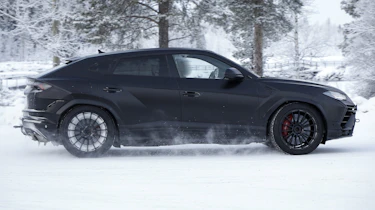 Lamborghini Urus facelift - spyshot 4