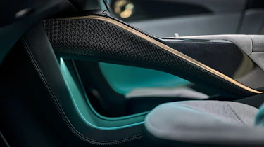 Lotus Eletre - studio interior
