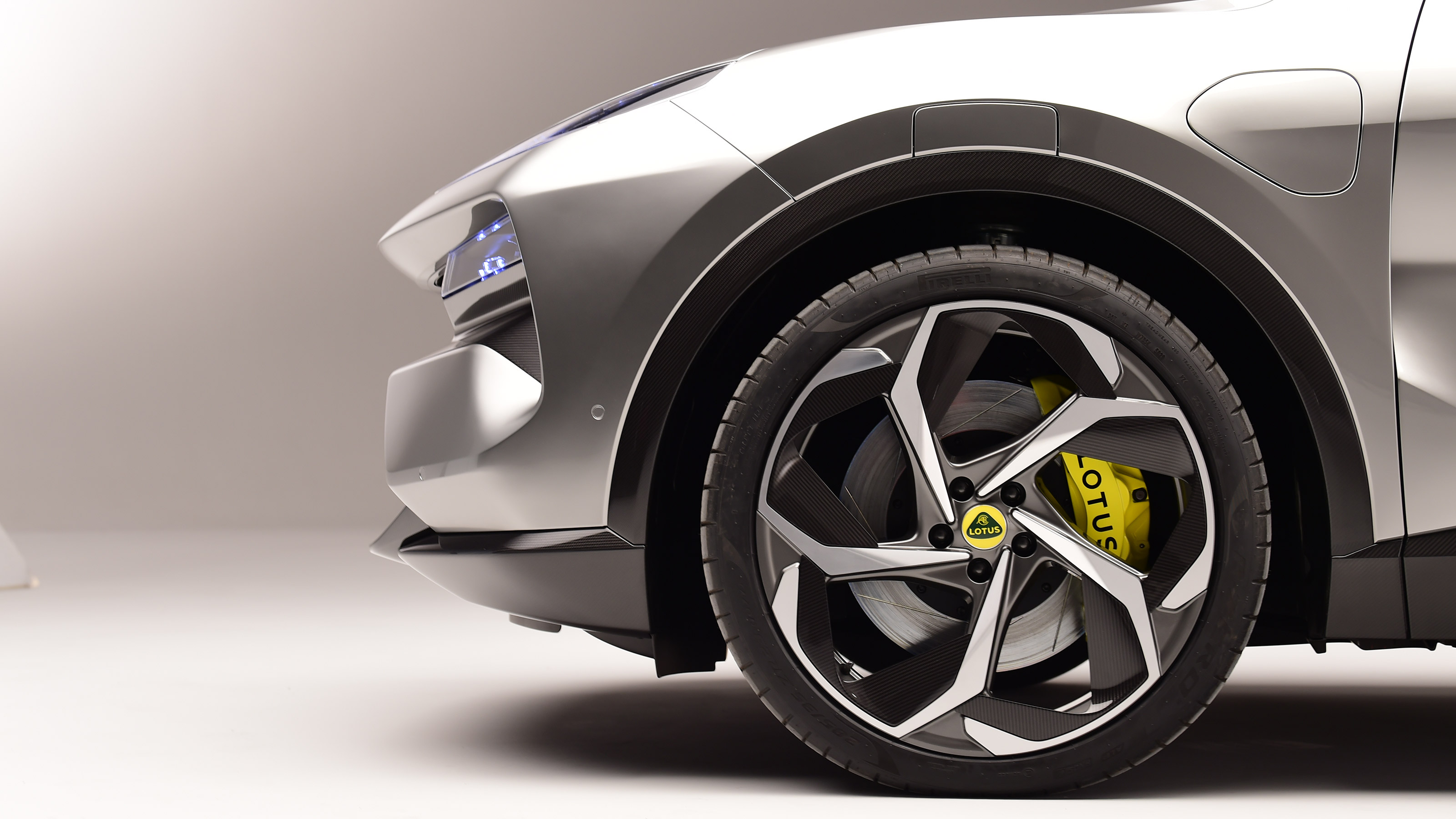 Lotus Eletre - wheel
