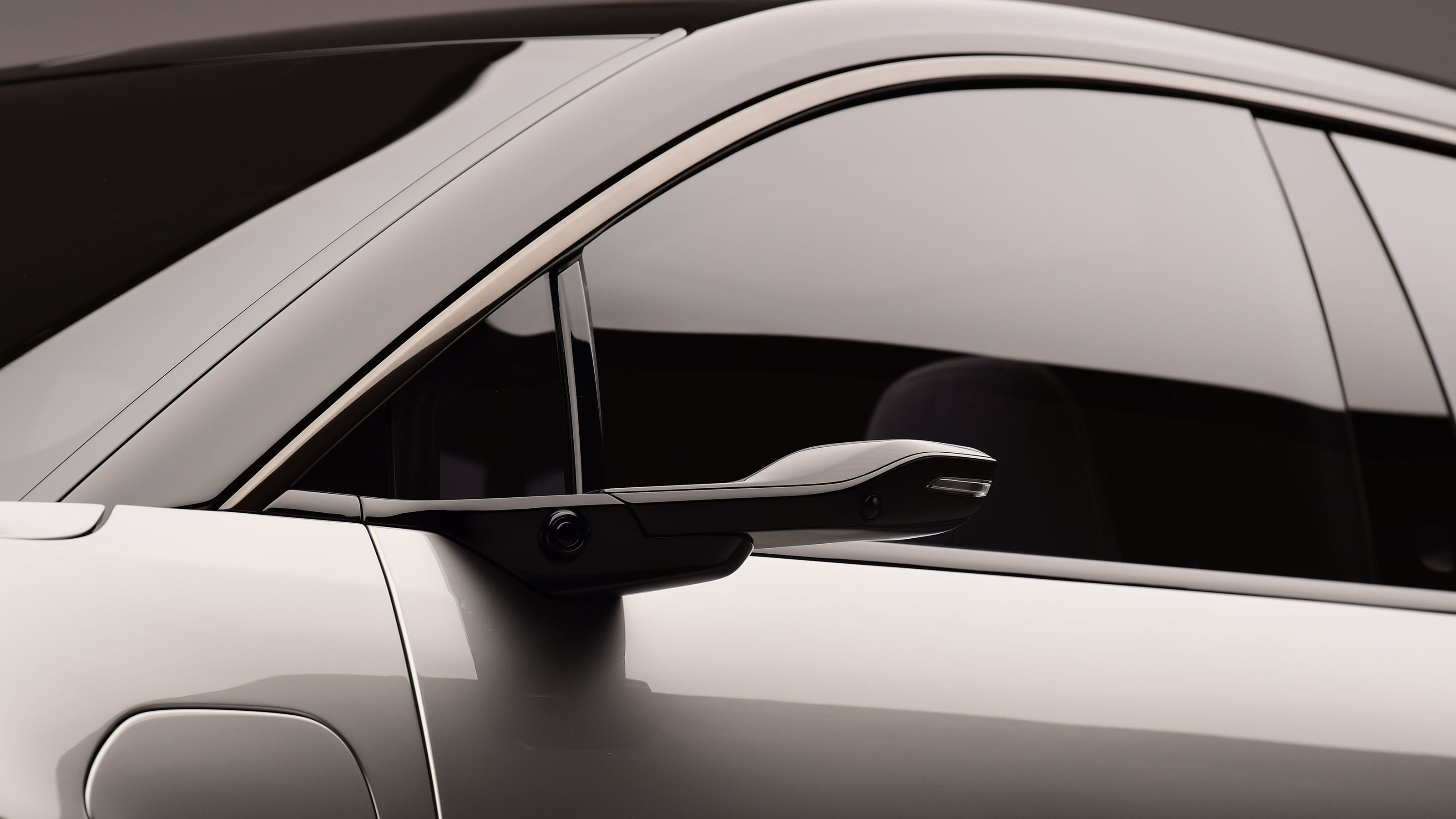Lotus Eletre - side detail