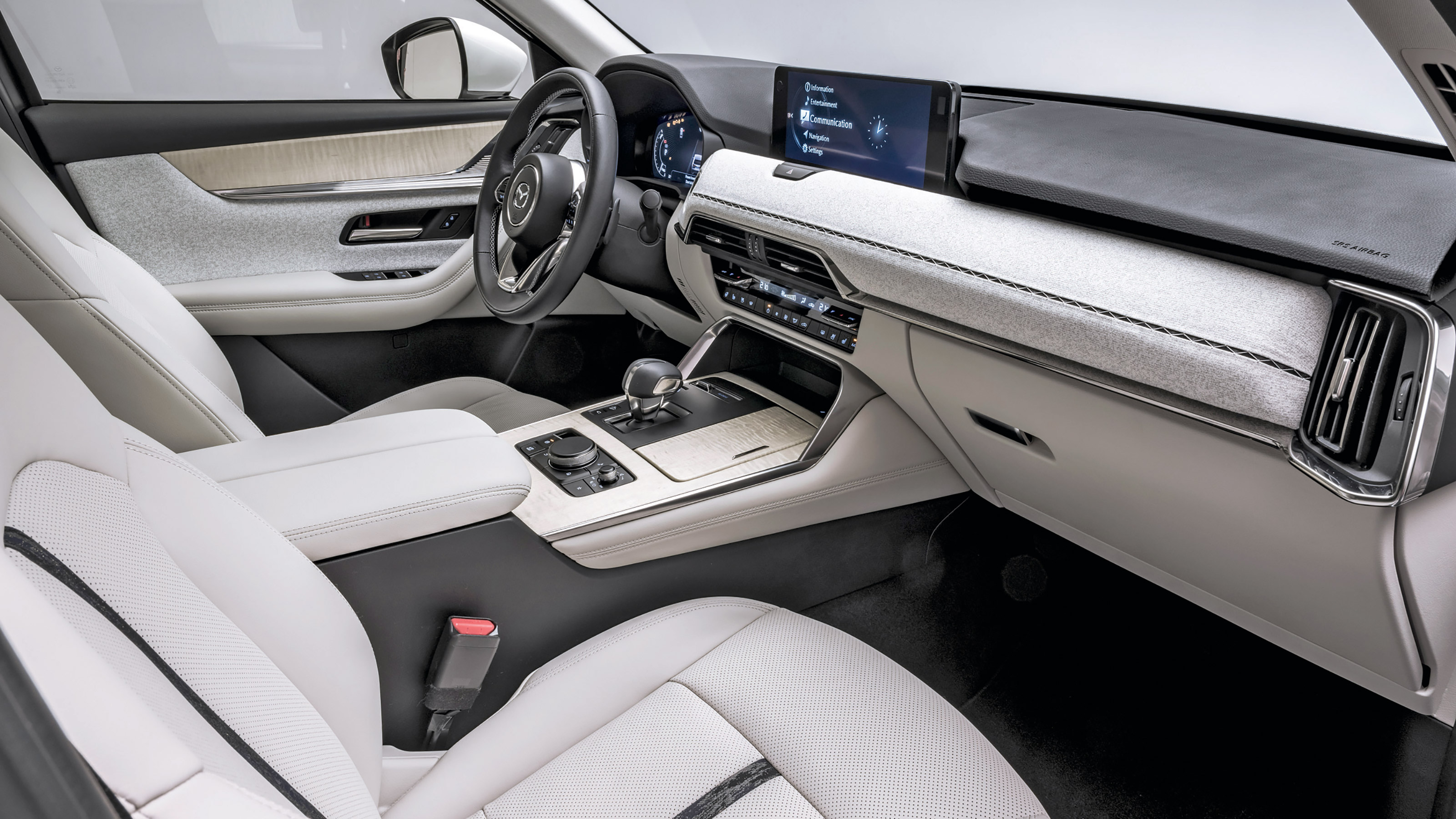 Mazda CX-60 - studio dash