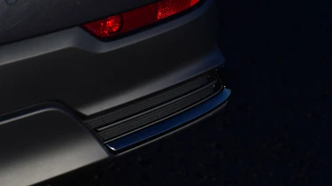 Lexus NX exhaust