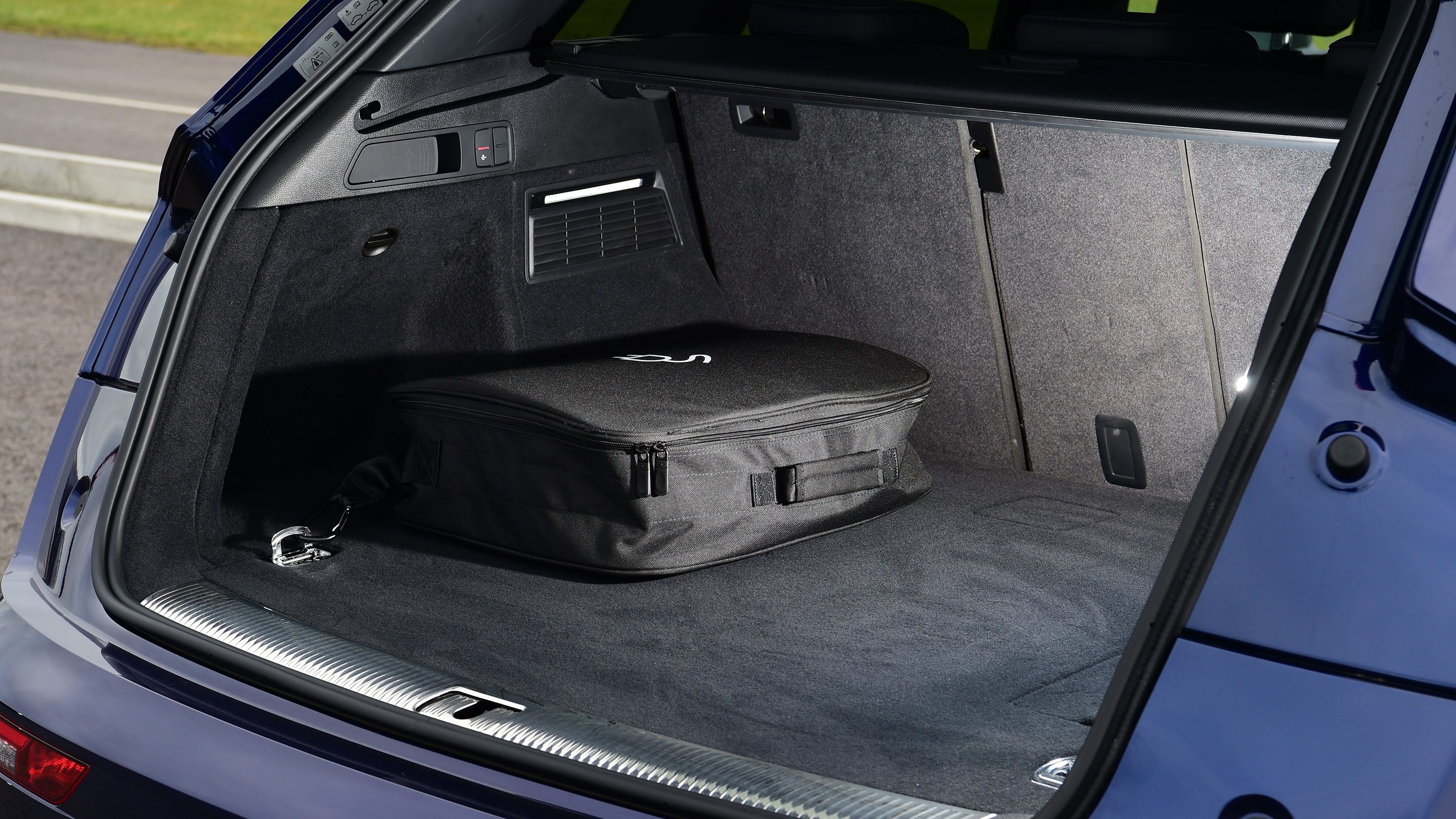 Audi Q5 boot