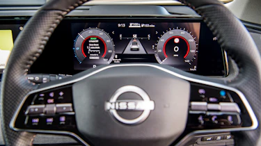 Nissan Ariya - dials