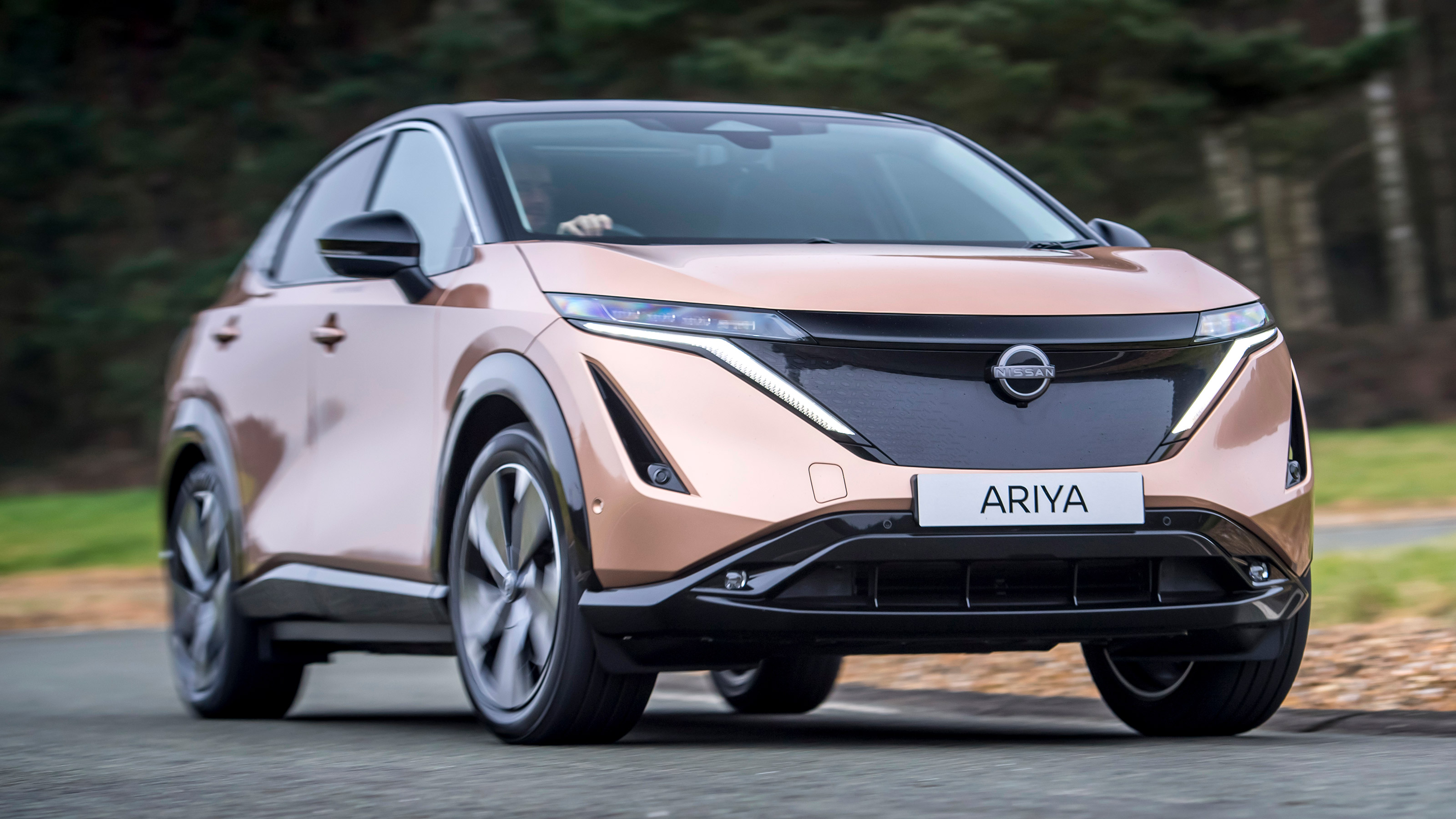 Nissan Ariya - front cornering
