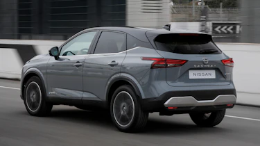 Nissan Qashqai e-Power - rear tracking