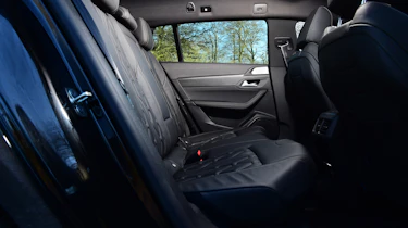 Peugeot 508 SW - rear seats