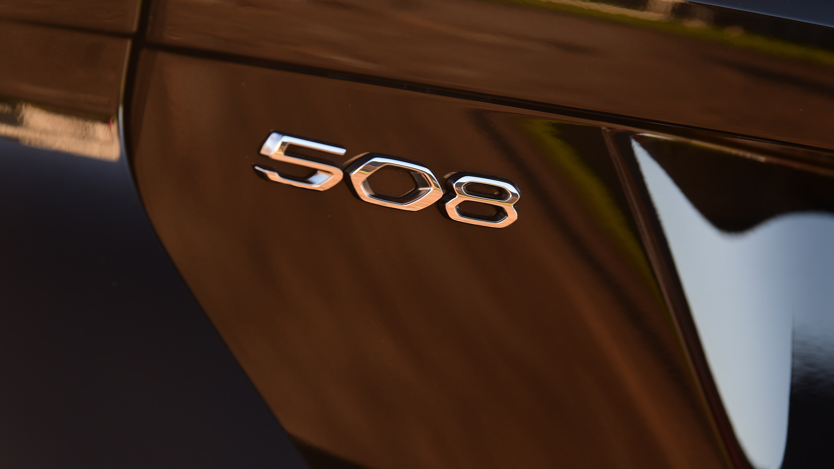 Peugeot 508 SW - 508 badge