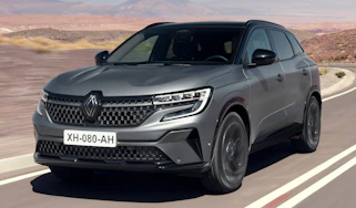 Renault Austral - front action