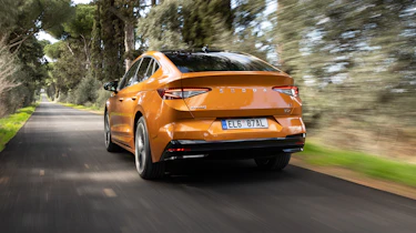 Skoda Enyaq Coupe iV 80 - rear tracking