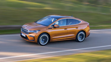 Skoda Enyaq Coupe iV 80 - side tracking