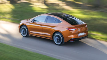 Skoda Enyaq Coupe iV 80 - side/rear tracking