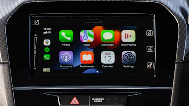 Suzuki Vitara Full Hybrid - infotainment