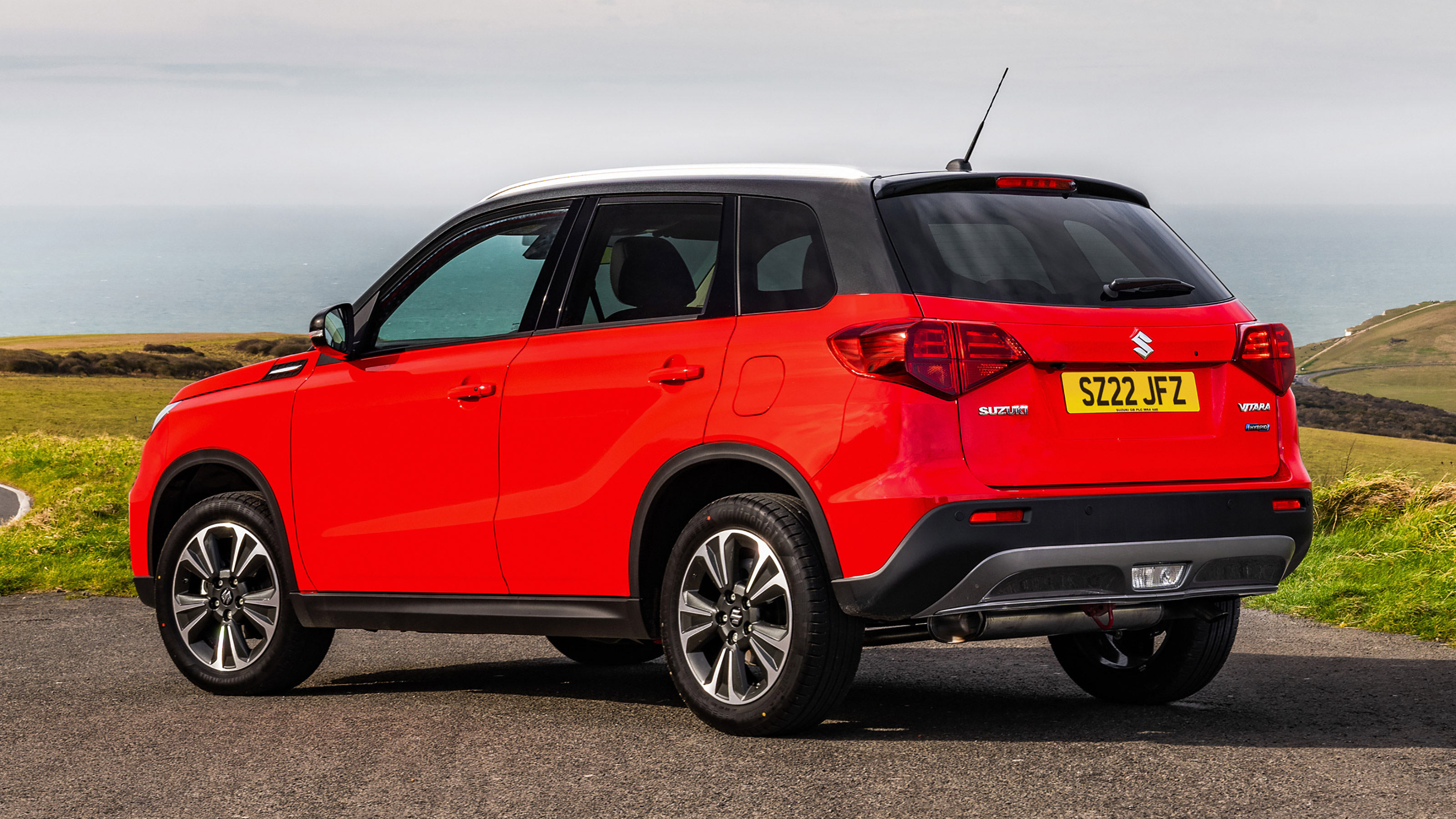 Suzuki Vitara Full Hybrid - rear static