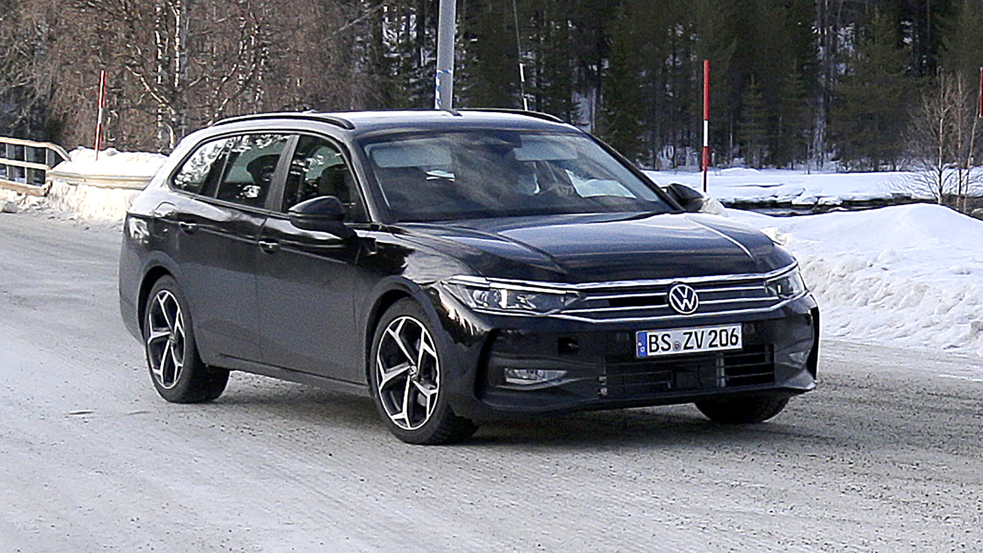 Volkswagen Passat estate - front