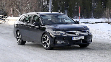 Volkswagen Passat estate - front