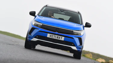 Vauxhall Grandland - front action