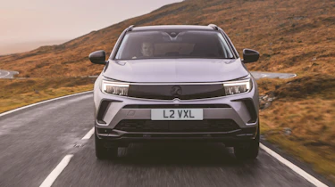 Vauxhall Grandland PHEV - full front