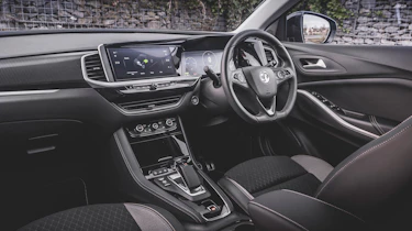Vauxhall Grandland PHEV - cabin
