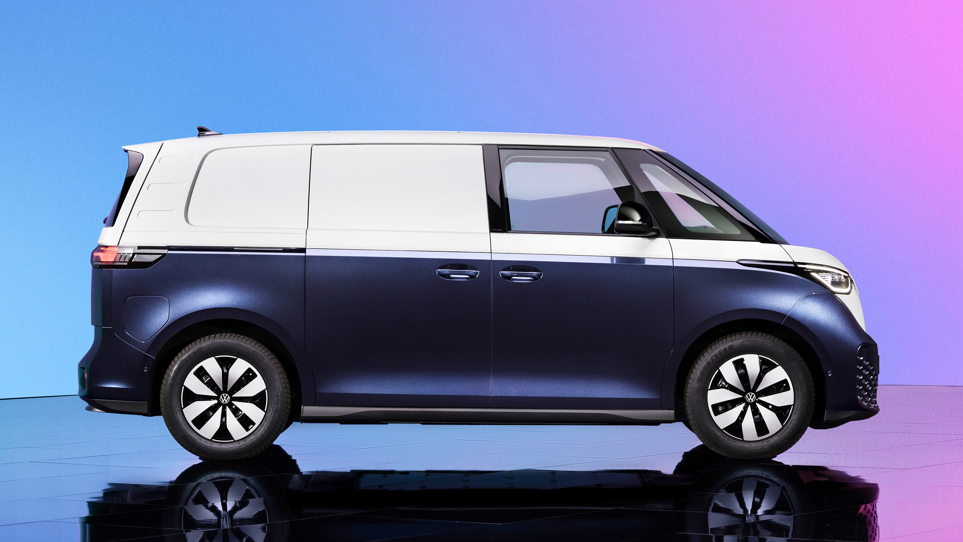 Volkswagen ID Buzz Cargo - side