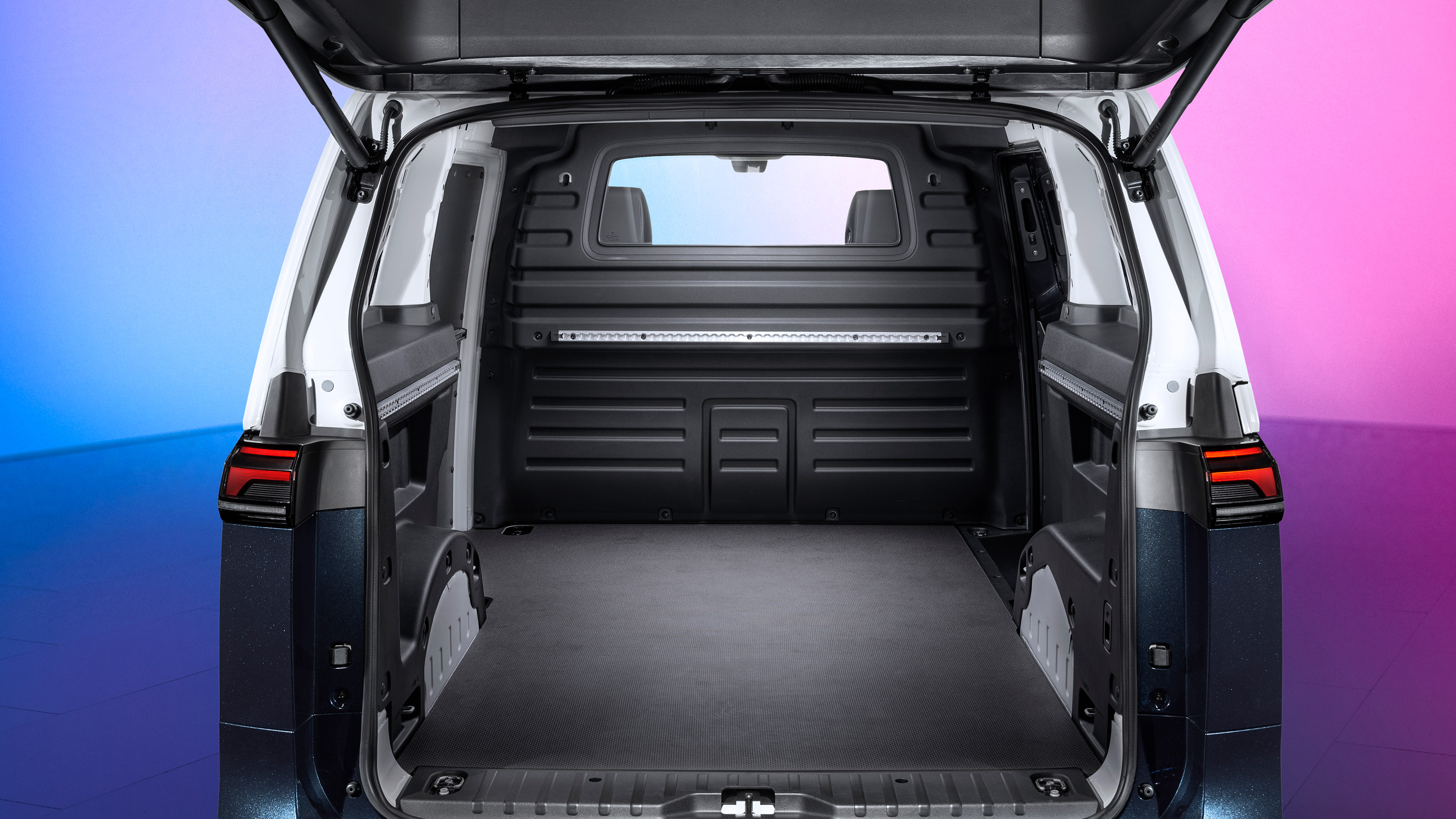 Volkswagen ID Buzz Cargo - loading bay