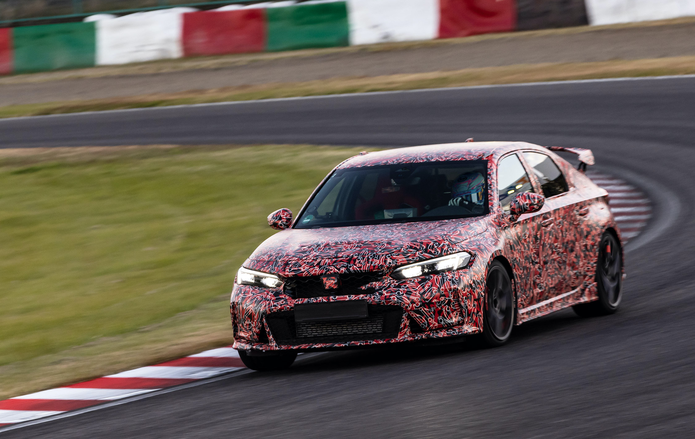 Honda Civic Type R - dynamic