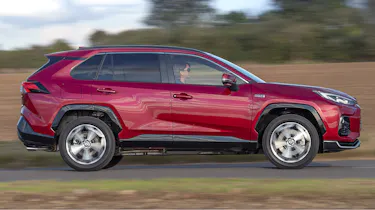 2022 Suzuki Across PHEV - side tracking
