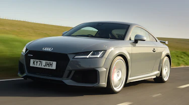 Audi TT RS - front action
