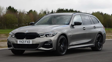 BMW 330e Touring - front