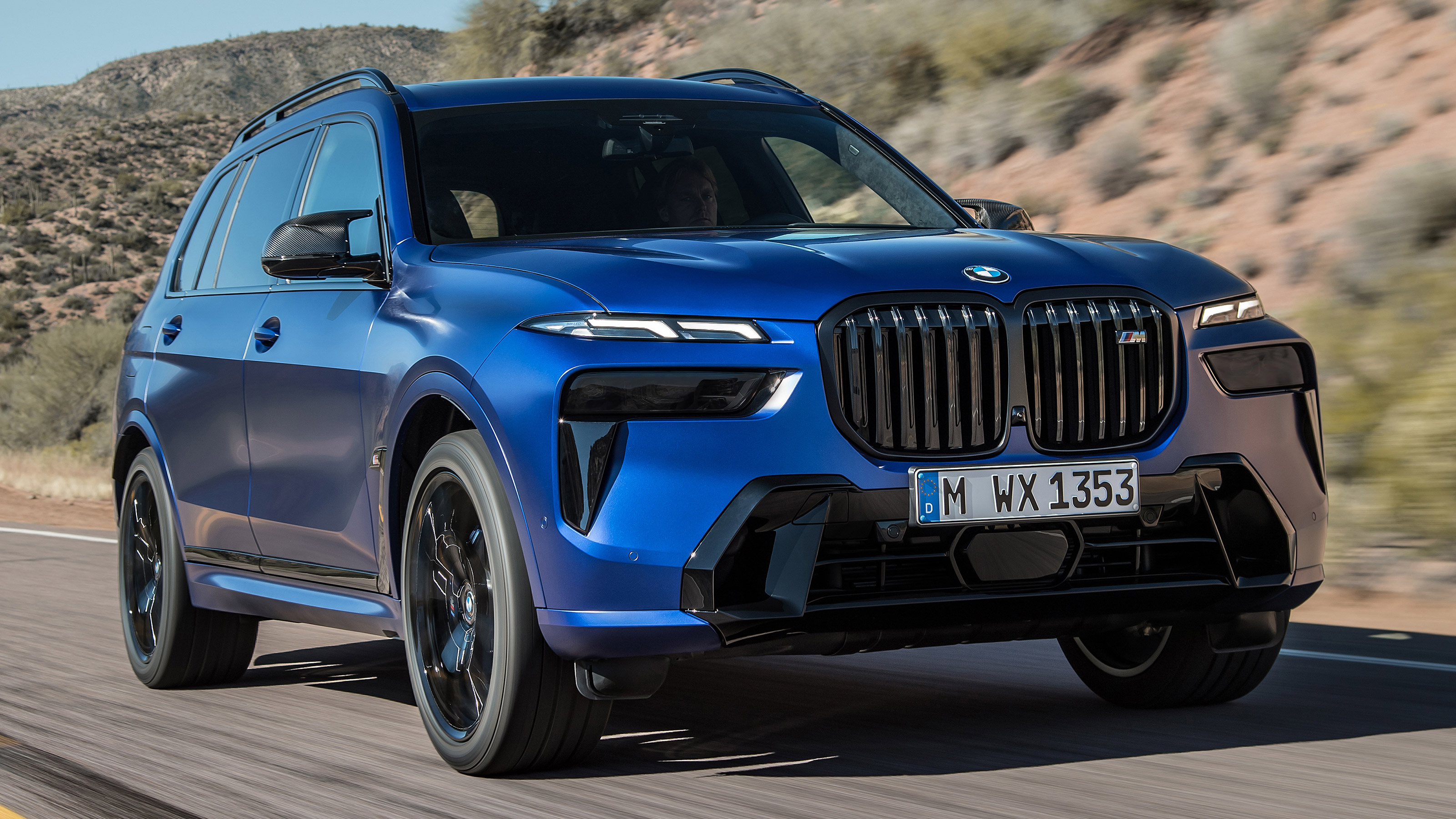 BMW X7 M60i - front