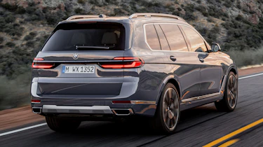 BMW X7 - rear