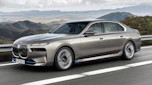 BMW i7 - front action