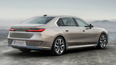 BMW i7 - rear