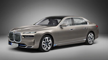 BMW i7 - front static