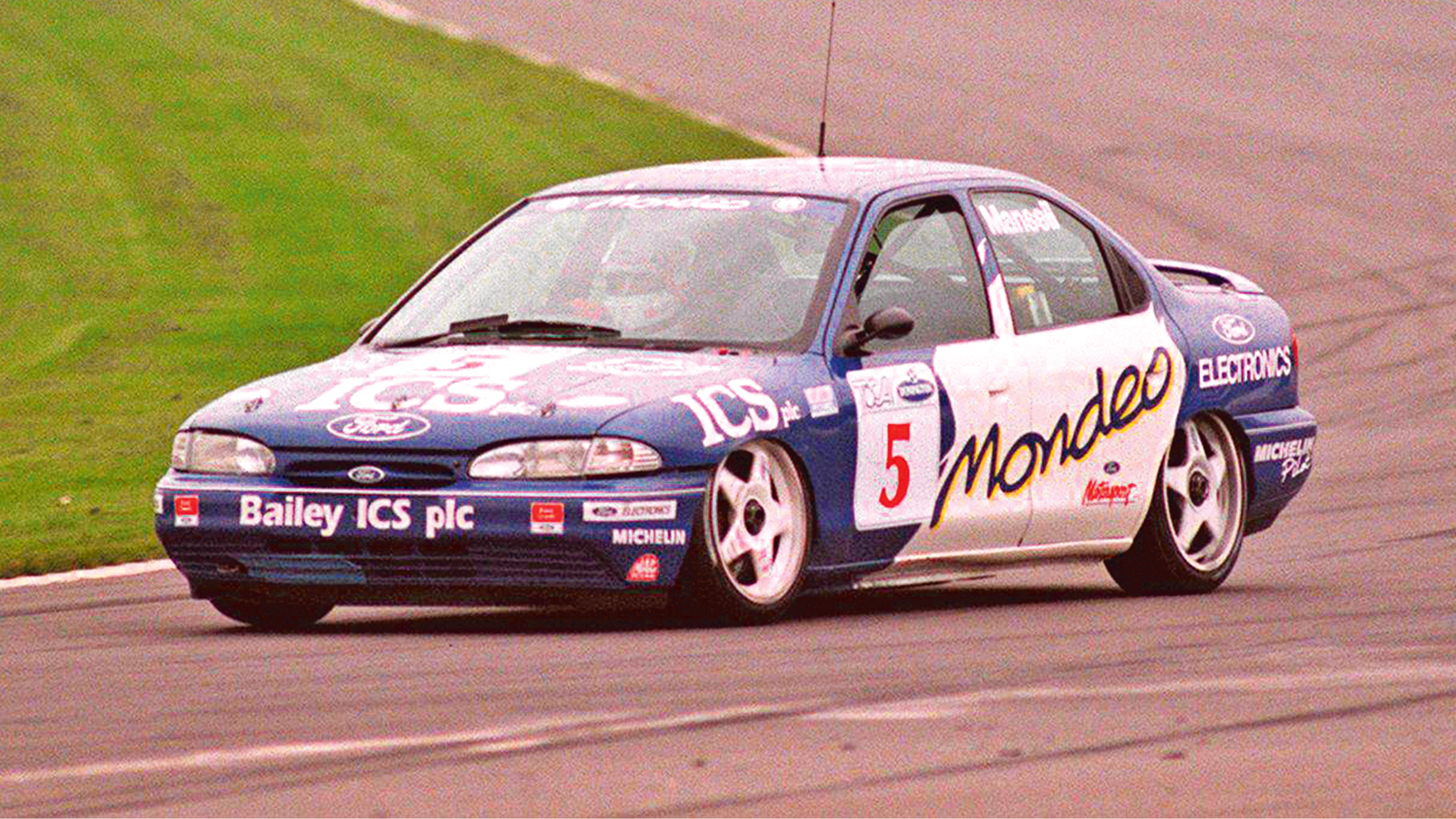 Mk1 Mondeo BTCC car