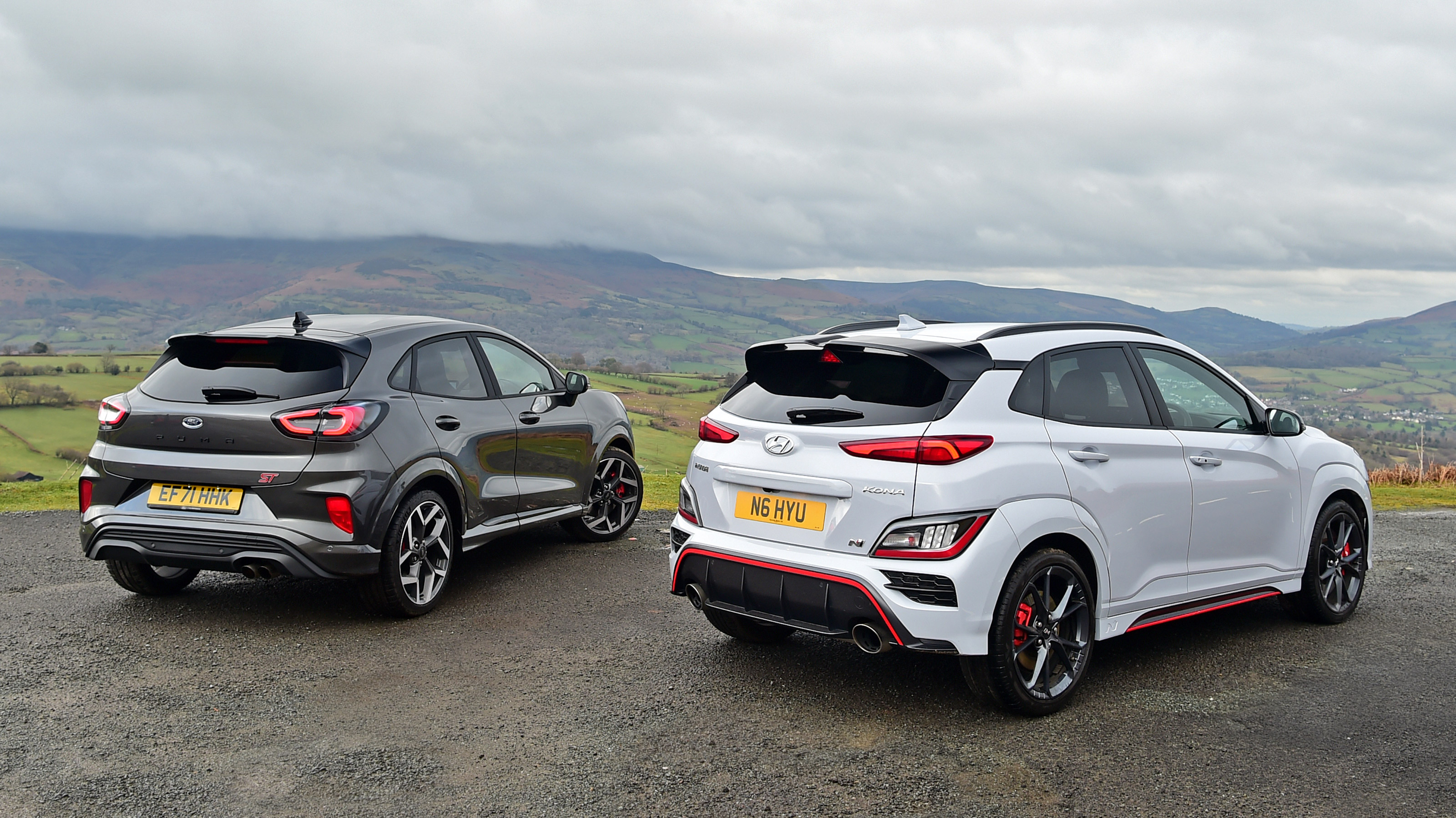 Hyundai Kona N vs Ford Puma ST - rear static