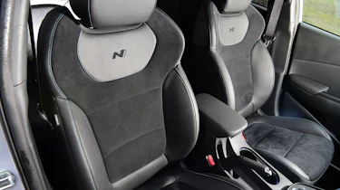 Hyundai Kona N - seats