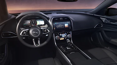 Jaguar XE 300 Sport