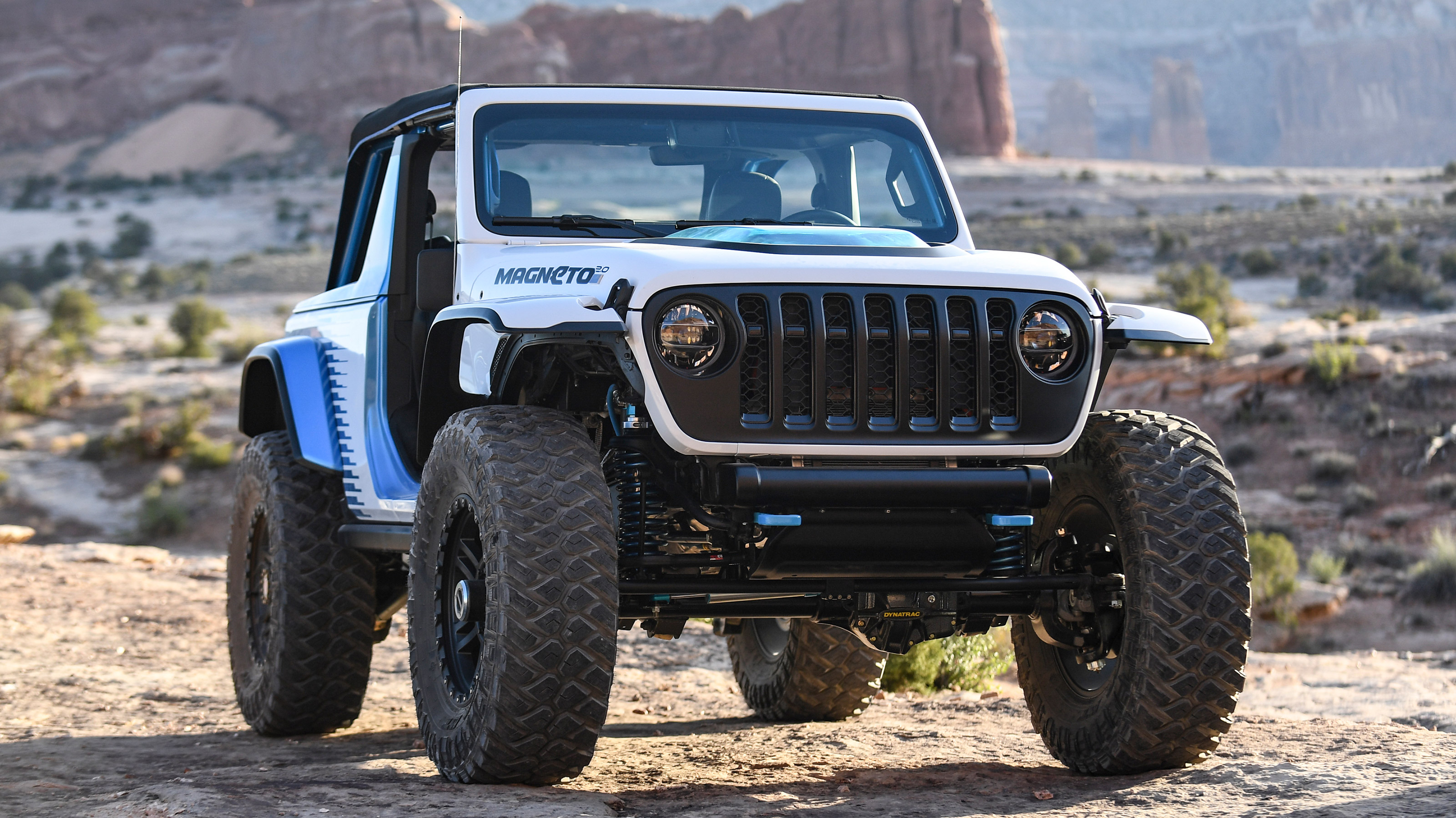 Jeep Magneto 2.0 concept - front static