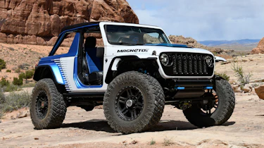 Jeep Magneto 2.0 concept - front/side