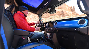 Jeep Magneto 2.0 concept - action
