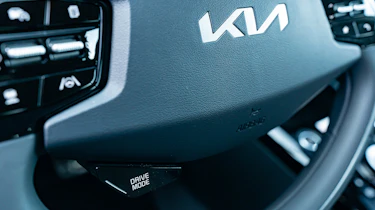 Kia Niro Hybrid prototype - steering wheel detail