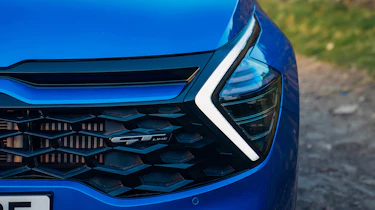 Kia Sportage PHEV - front light