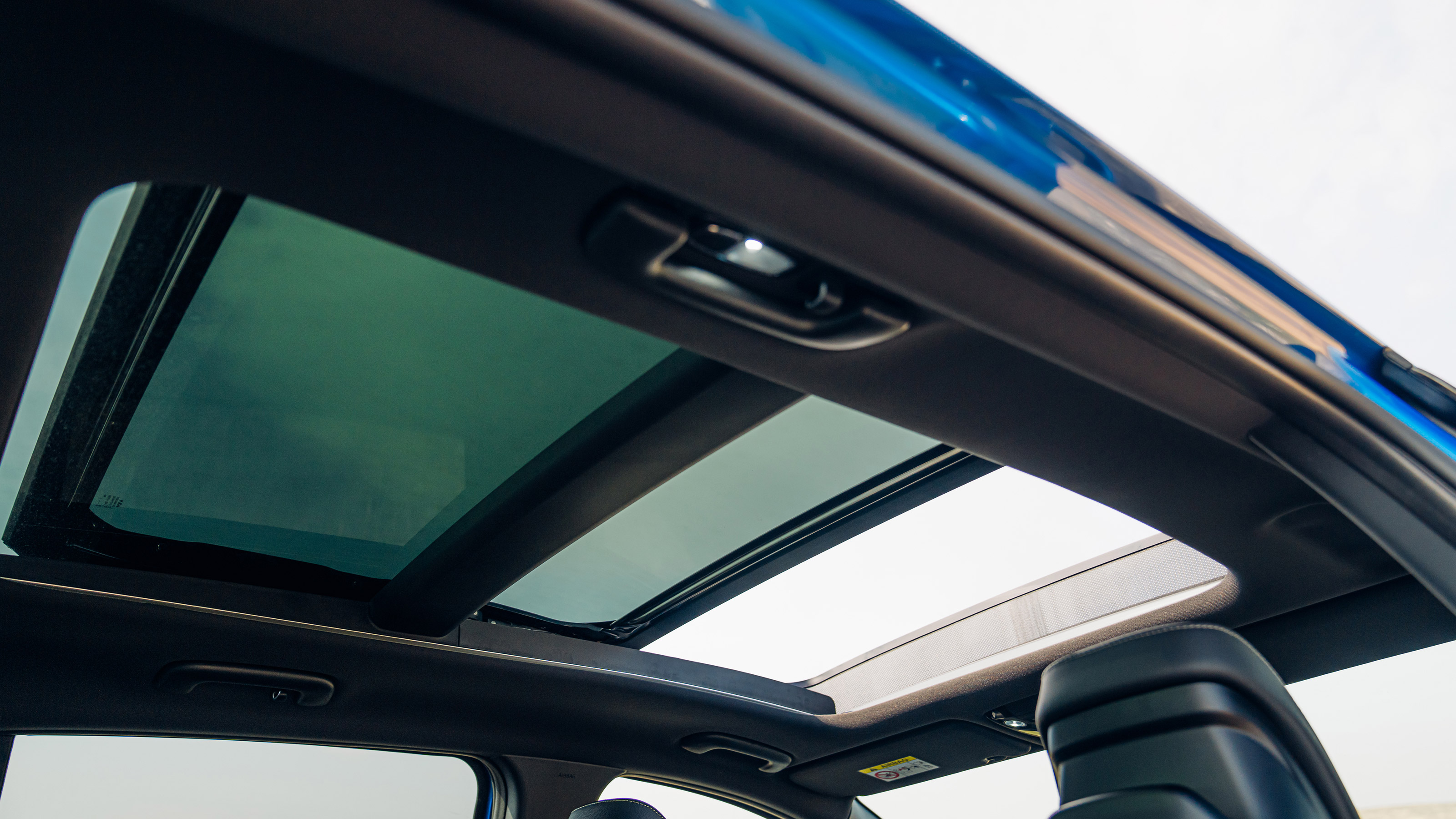 Kia Sportage PHEV - roof
