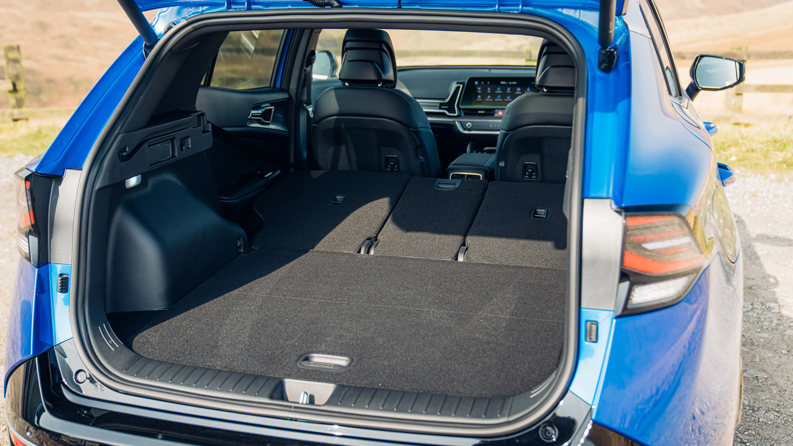Kia Sportage PHEV - boot