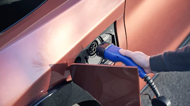 Lexus RZ 450e - plugged in