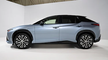 Lexus RZ 450e - side studio