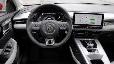 MG5 EV - dash